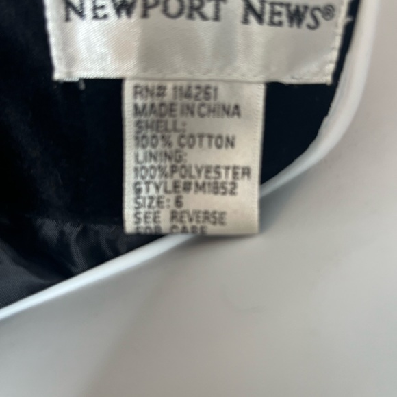 Newport News Women’s Black Velvet Jacket - Picture 9 of 9